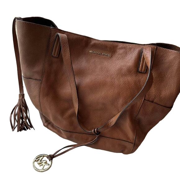 Authentic Michael Kors Bag - Picture 1 of 4